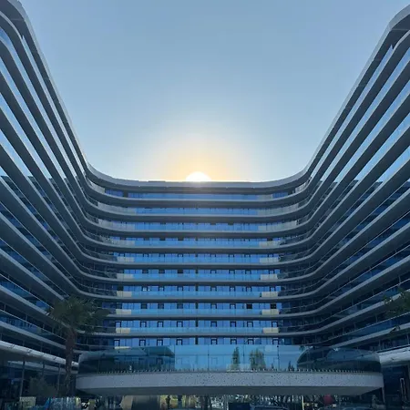 Velar White Titanic - Mamaia *