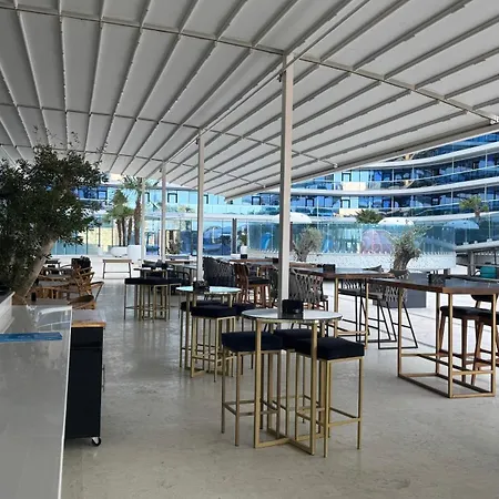 Velar White Titanic - Mamaia شقة Năvodari