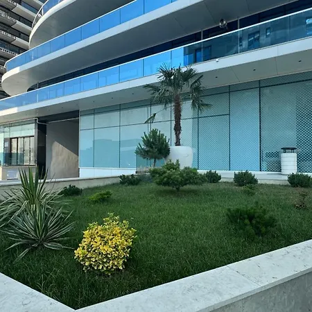 Velar White Titanic - Mamaia *